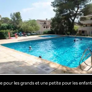Appartement Le Hameau Des Pins, Boulouris-sur-Mer